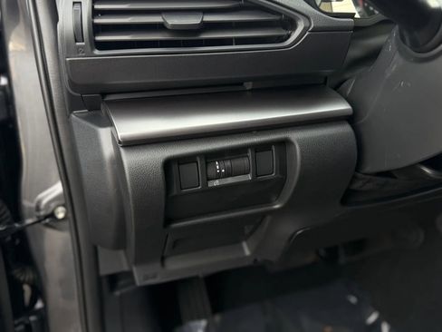 Used 2025 Subaru Impreza 2.0i AWD/4WD image 33