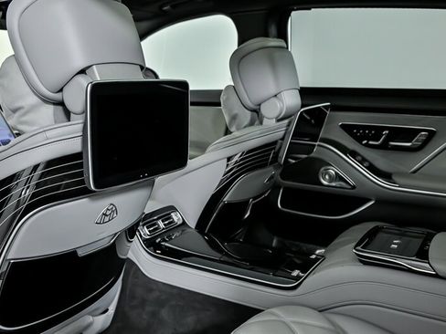 Used 2024 Mercedes-Benz Maybach S 680 4MATIC image 27