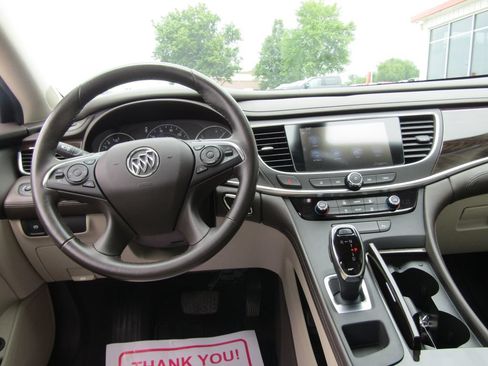 Used 2017 Buick LaCrosse Preferred FWD image 5