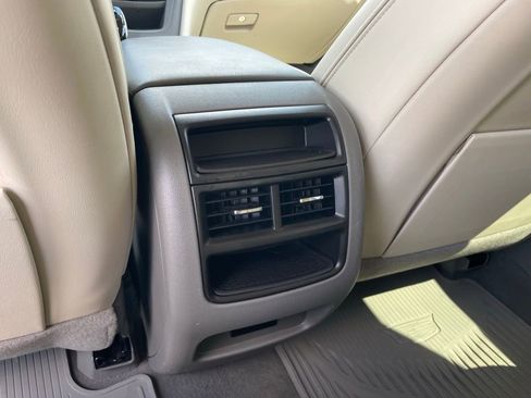 Used 2022 Cadillac XT5 Premium Luxury FWD image 28