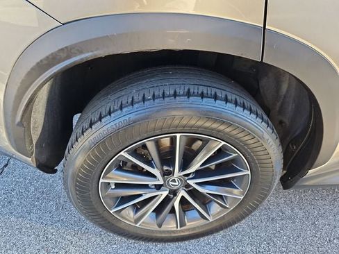 Used 2023 Lexus NX 250 FWD w/ Towing Package (2000 Lbs) image 10