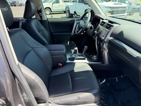 Used 2022 Toyota 4Runner TRD Sport w/ Technology Package AWD/4WD image 18