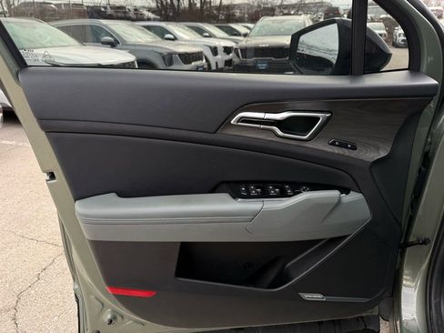 Certified 2023 Kia Sportage X-Pro image 6