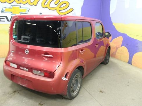 Used 2009 Nissan Cube 1.8 S w/ Interior Designer Pkg FWD image 8