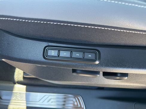 New 2026 Volkswagen Atlas Cross Sport SEL R-Line image 17