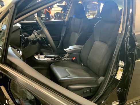 Used 2023 Subaru Impreza Premium image 8