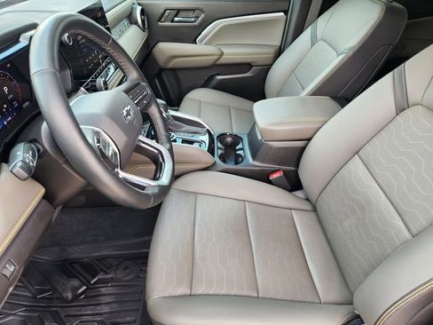 Used 2023 Chevrolet Colorado ZR2 w/ ZR2 Convenience Package III AWD/4WD image 13