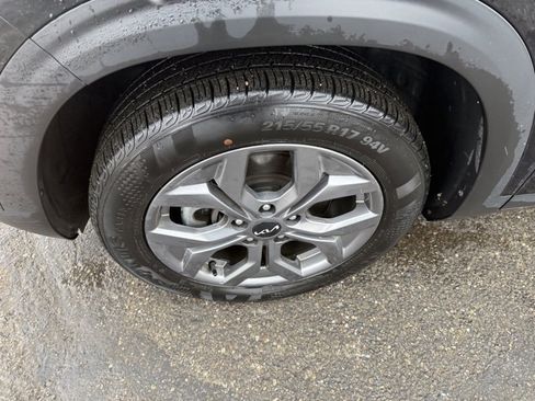 Used 2024 Kia Seltos LX image 13