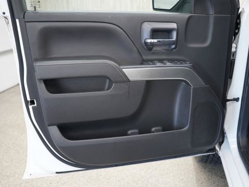 Used 2019 Chevrolet Silverado 1500 LT AWD/4WD image 24