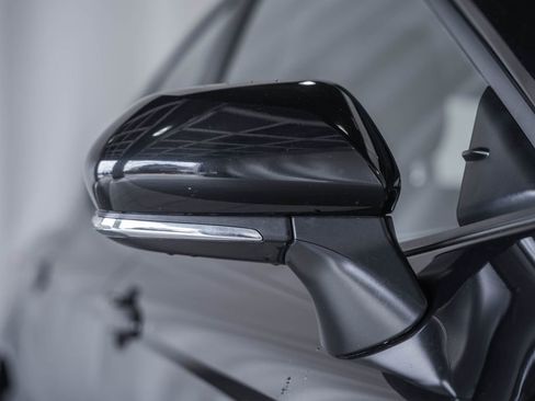 Used 2025 Toyota Camry LE image 12