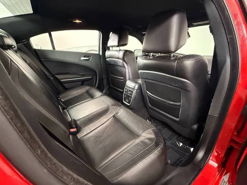 Used 2021 Dodge Charger SXT w/ Leather Interior Group RWD image 37