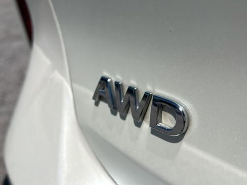 Used 2019 INFINITI QX50 Essential w/ Sensory Package AWD/4WD image 23