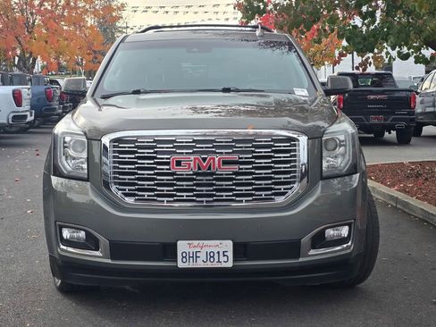 Used 2018 GMC Yukon XL Denali w/ Denali Ultimate Package image 2