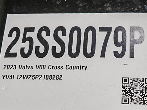 Used 2023 Volvo V60 B5 Cross Country Plus w/ Climate Package AWD/4WD image 32