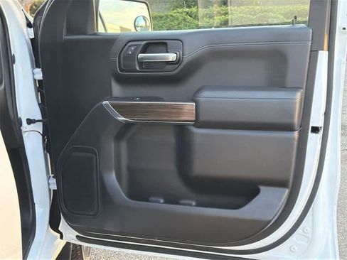 Used 2022 Chevrolet Silverado 1500 LT image 34
