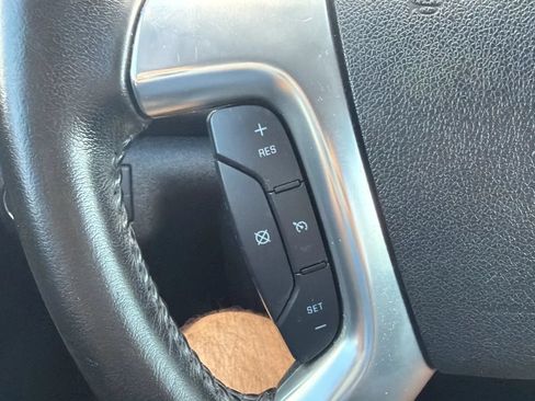 Used 2016 Chevrolet Traverse LT FWD image 33