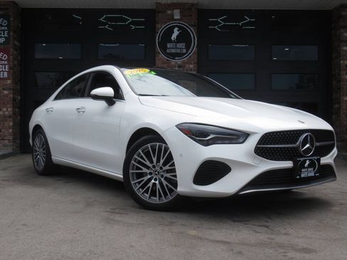 Used 2025 Mercedes-Benz CLA 250 4MATIC image 2