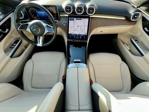 Used 2022 Mercedes-Benz C 300 4MATIC Sedan image 9