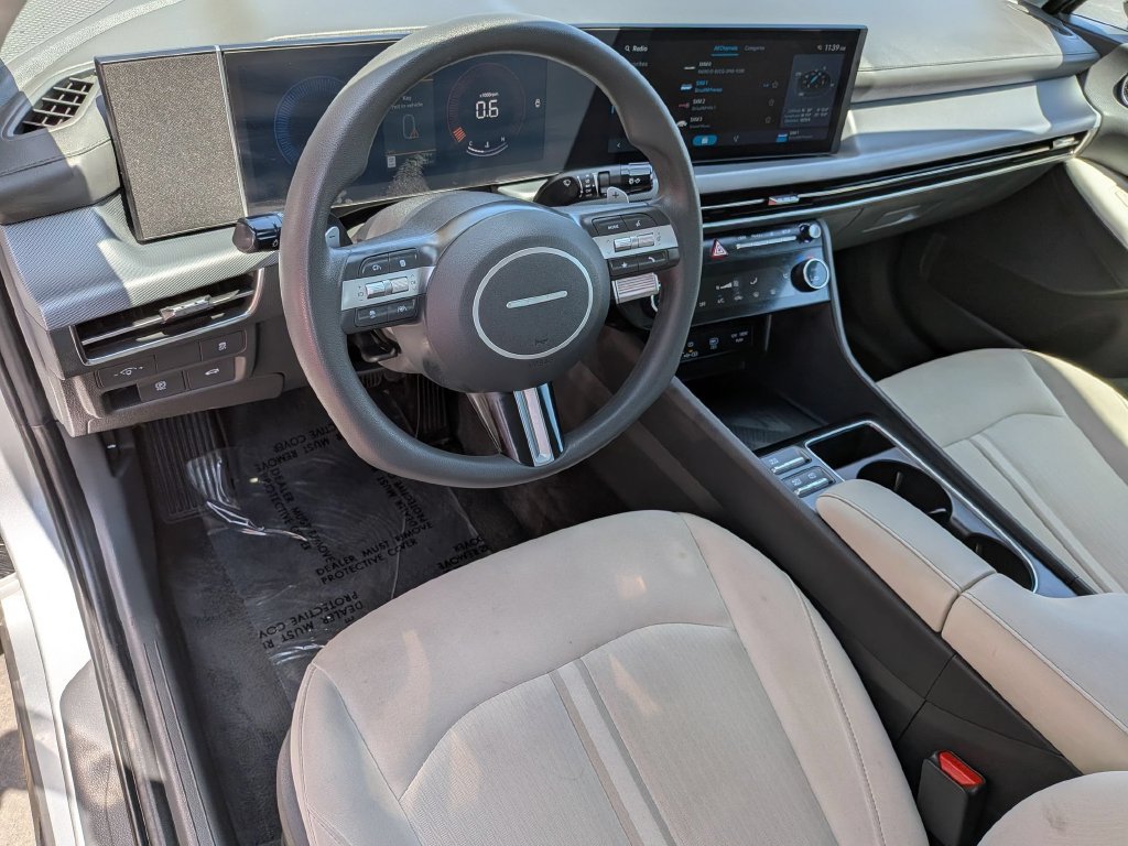 Used 2025 Hyundai Sonata SEL FWD image 16