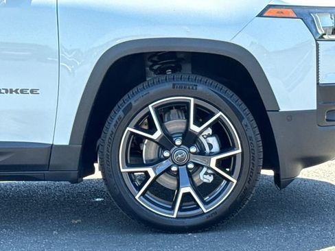 New 2026 Jeep Cherokee Overland AWD/4WD image 7
