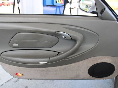 Used 2000 Porsche 911 Cabriolet image 36