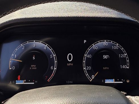 New 2025 Jeep Grand Cherokee Altitude image 16