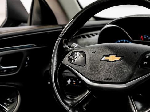 Used 2017 Chevrolet Impala Premier FWD image 24