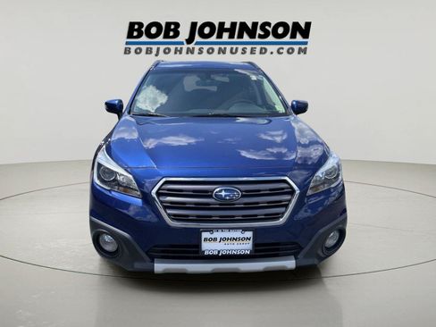 Used 2017 Subaru Outback 2.5i Touring AWD/4WD image 8