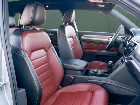 Used 2023 Volkswagen Atlas Cross Sport SEL Premium R-Line image 24