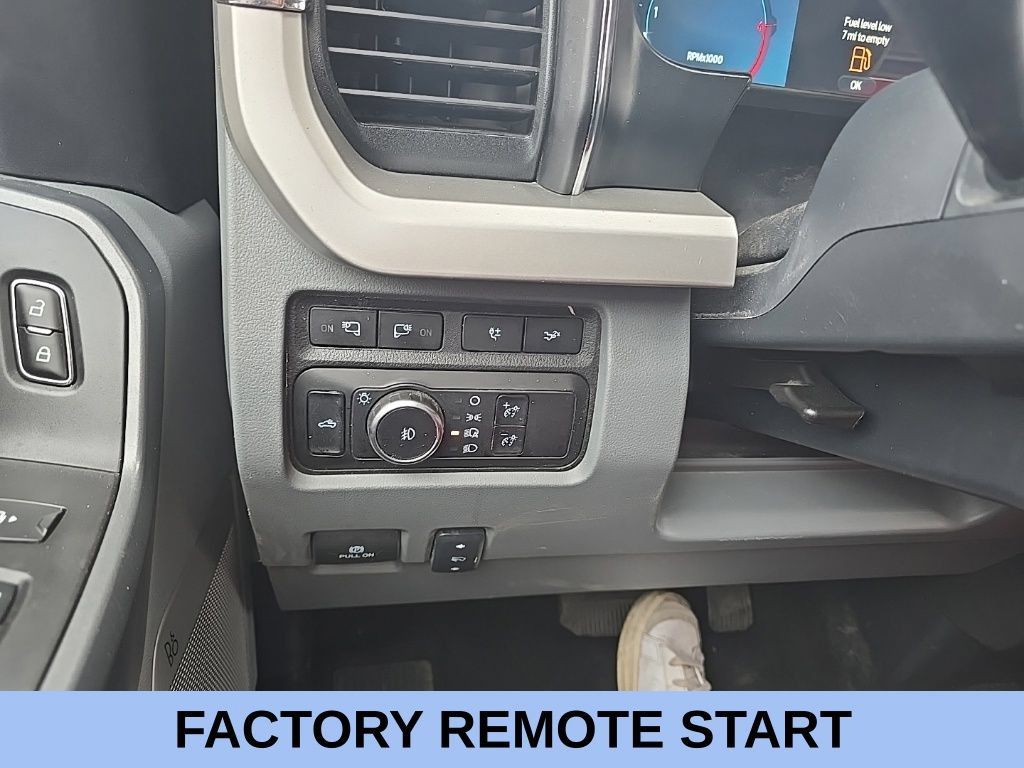 Used 2023 Ford F250 XLT w/ XLT Premium Package AWD/4WD image 21