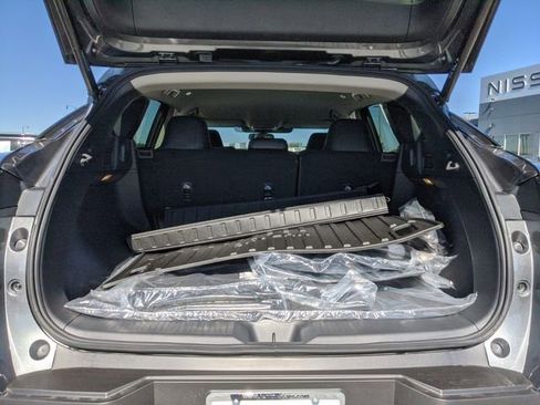 Used 2025 Nissan Murano SV image 15