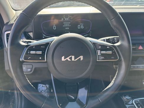 Used 2025 Kia Seltos S image 27