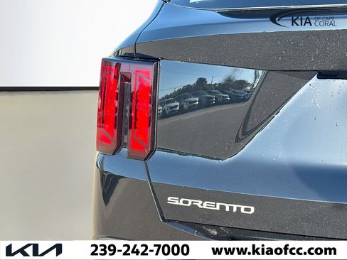 New 2026 Kia Sorento S image 10