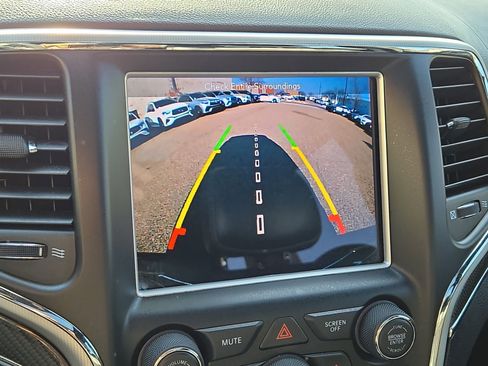 Used 2018 Jeep Grand Cherokee SRT w/ Trailer Tow Group IV image 18