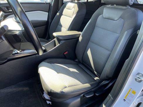 Used 2024 Chevrolet Trax LT w/ Driver Confidence Package FWD image 15