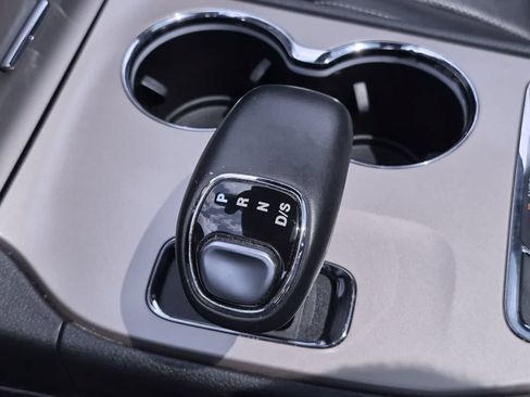 Used 2014 Jeep Grand Cherokee Overland AWD/4WD image 33