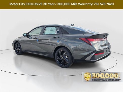 New 2026 Hyundai Elantra SEL Sport FWD image 2