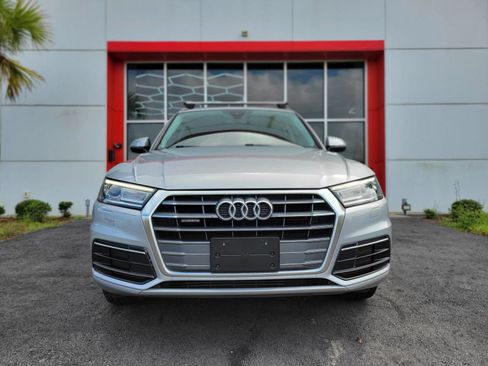 Used 2019 Audi Q5 2.0T Premium w/ Convenience Package AWD/4WD image 2