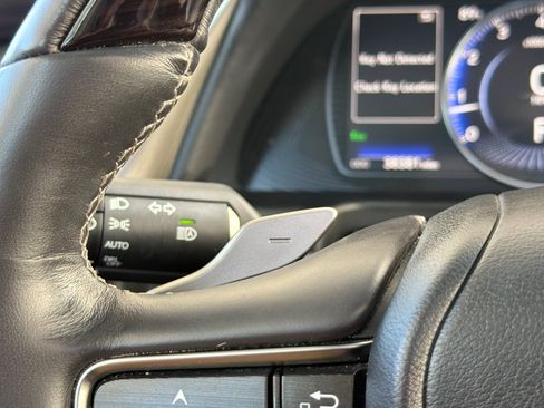 Used 2019 Lexus ES 350 Ultra Luxury w/ Accessory Package 2 FWD image 33