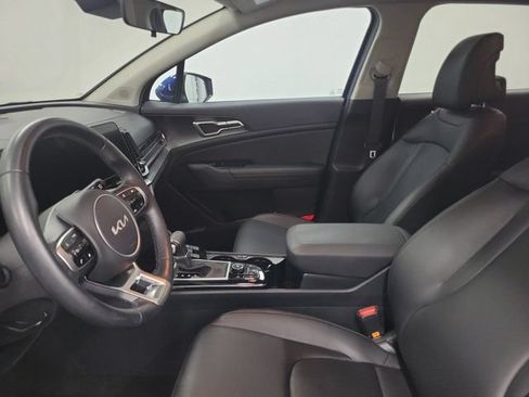 Used 2025 Kia Sportage EX FWD image 17