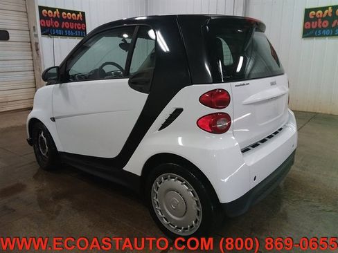 Used 2013 smart fortwo pure image 5