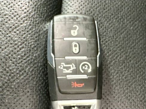 Used 2023 RAM 1500 Laramie AWD/4WD image 17