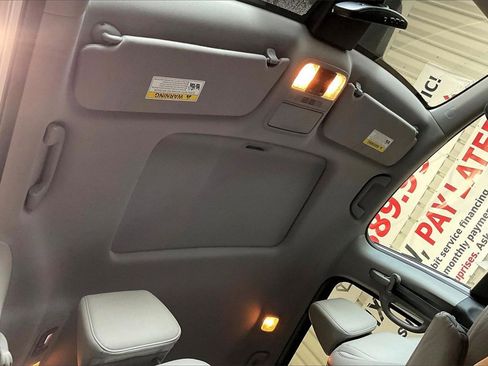 Used 2024 Honda Odyssey EX-L image 14