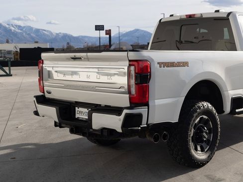 Used 2023 Ford F350 Platinum w/ Tremor Off-Road Package image 8