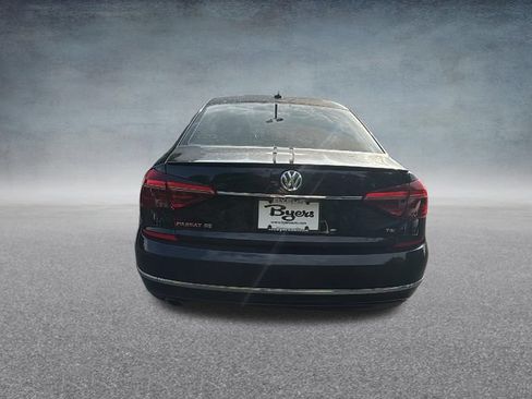 Used 2018 Volkswagen Passat 2.0T SE FWD image 27