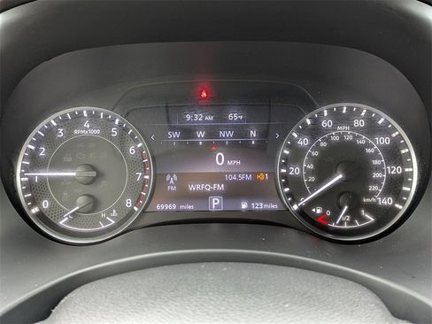 Used 2021 Nissan Armada SL w/ Captain's Chairs Package image 29