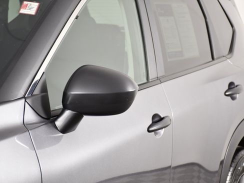 Used 2024 Nissan Rogue S image 13