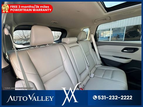 Used 2023 Nissan Rogue SL AWD/4WD image 27