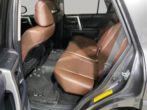 Used 2018 Toyota 4Runner Limited AWD/4WD image 10