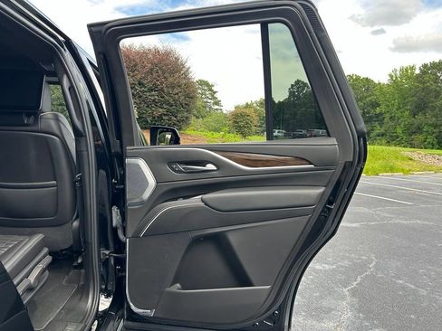 Used 2024 Cadillac Escalade Sport Platinum w/ Heavy-Duty Trailer Package AWD/4WD image 64